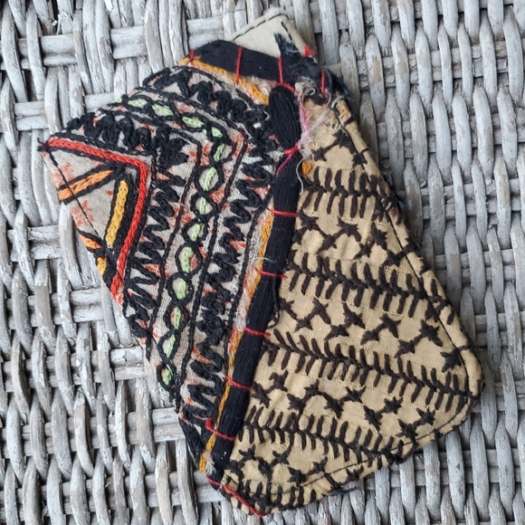 π¨ Free People Boho Embroidered Repurposed vtg banjara hippie Wallet card case - Picture 7 of 11